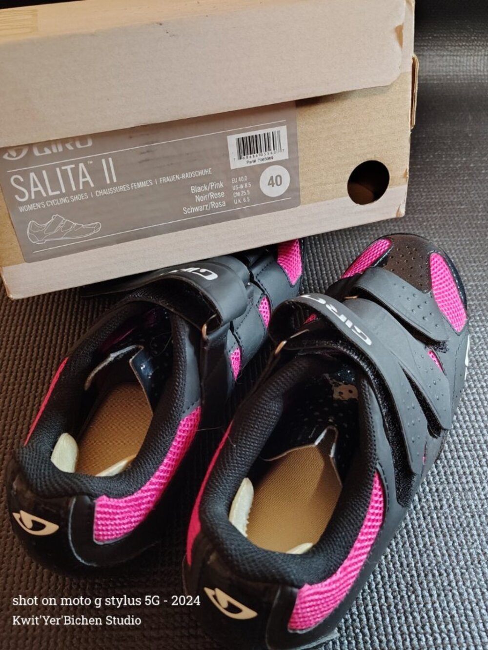 GIRO CLIP-IN BIKE SHOES SZ40